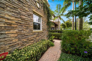 5212 Falcon Trl, Davie, FL 33314, Sold 08/05/22
