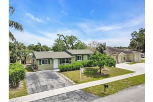 4829 SW 20th St, Fort Lauderdale, FL 33317, Sold 05/20/22