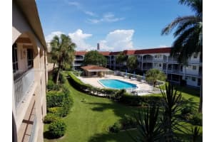 581 Blue Heron Dr 323 b, Hallandale Beach, FL 33009, Sold 06/30/22
