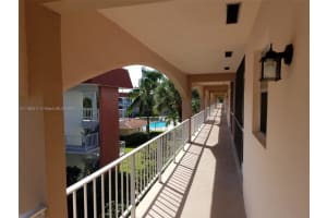 581 Blue Heron Dr 323 b, Hallandale Beach, FL 33009, Sold 06/30/22