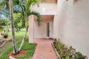 6201 NW 38th Dr, Coral Springs, FL 33067, Sold 06/18/22
