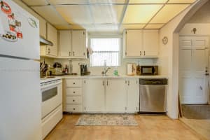 9369 Fontainebleau Blvd APT J226, Miami, FL 33172, Sold 05/17/22