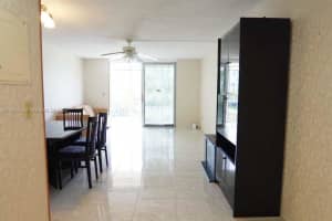 2855 Leonard Dr APT H304, Aventura, FL 33160, Sold 07/07/22