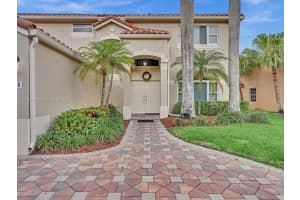 809 Verona Lake Dr, Weston, FL 33326, Sold 05/03/22