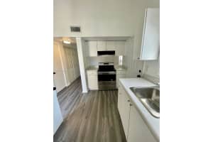 12315 Touchton Dr APT 93, Tampa, FL 33617, Sold 07/19/22