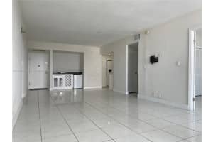 3725 S Ocean Dr APT 1519, Hollywood, FL 33019, Sold 05/24/22