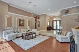 332 Palm Blvd, Weston, FL 33326, Sold 05/24/22