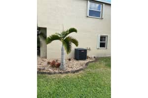 9820 Glacier Dr, Miramar, FL 33025, Sold 06/12/22