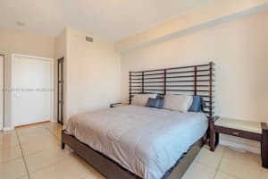 79 SW 12th St 2904 s, Miami, FL 33130, Sold 05/06/22