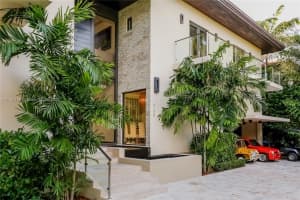 730 N Mashta Dr, Key Biscayne, FL 33149, Sold 05/20/22