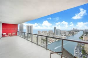 2600 E Hallandale Beach Blvd T3205, Hallandale Beach, FL 33009, Sold 05/16/22