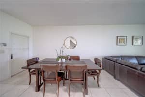 3851 Tree Top Dr, Weston, FL 33332, Sold 05/12/22