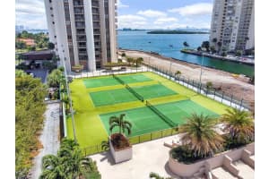 1800 NE 114th St Apt 2208, Miami, FL 33181, Sold 06/21/22