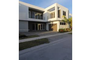 10061 NW 77th St, Doral, FL 33178, Sold 05/24/22