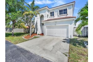 9061 SW 214th St, Cutler Bay, FL 33189, Sold 05/20/22