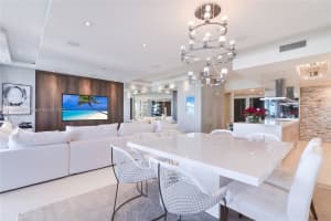 17301 Biscayne Blvd, North Miami Beach, FL 33160, Sold 10/06/22
