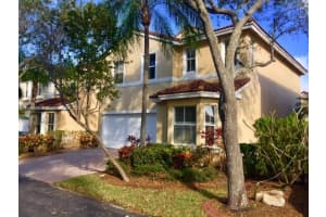 1115 Lidflower St, Hollywood, FL 33019, Sold 05/10/22