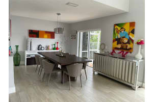 885 Garnet Cir, Weston, FL 33326, Sold 05/16/22