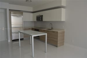 1300 Brickell Bay Dr APT 2507, Miami, FL 33131, Sold 04/29/22