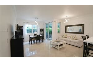 3165 NE 184th St APT 6102, Aventura, FL 33160, Sold 06/04/22