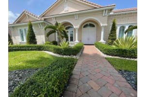 4991 W Sterling Ranch Cir, Davie, FL 33314, Sold 06/10/22