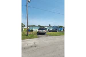 6831 NW 28th St, Sunrise, FL 33313, Sold 05/17/22