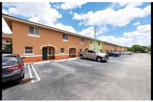7945 NW 8th St #7c, Miami, FL 33126, Sold 06/02/22