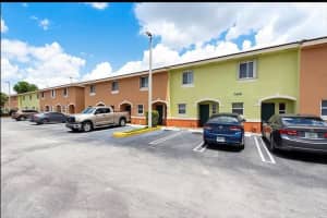 7945 NW 8th St #7c, Miami, FL 33126, Sold 06/02/22
