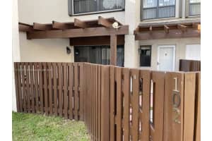 10211 Fontainebleau Blvd APT 102, Miami, FL 33172, Sold 05/27/22