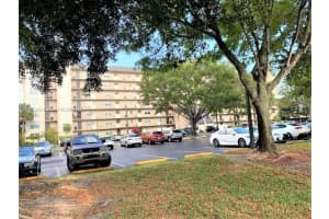 3300 W Rolling Hills Cir APT 602, Davie, FL 33328, Sold 05/17/22