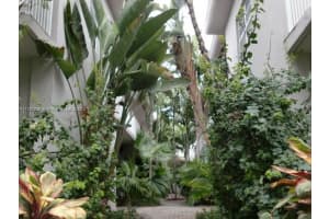 911 Meridian Ave APT 102, Miami Beach, FL 33139, Sold 07/13/22