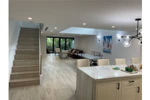 318 Poinciana Island Dr #810, Sunny Isles Beach, FL 33160, Sold 06/10/22