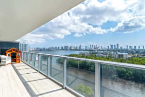 16385 Biscayne Blvd #1221, North Miami Beach, FL 33160, Sold 12/01/22