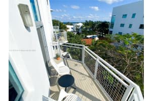 7728 Collins Ave #15, Miami, FL 33141, Sold 05/13/22