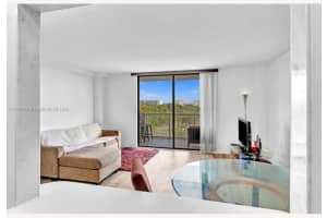 13499 Biscayne Blvd APT 607, North Miami, FL 33181, Sold 05/25/22
