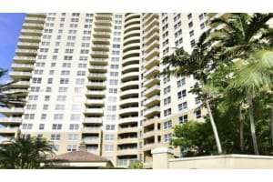 19501 W Country Club Dr APT 313, Aventura, FL 33180, Sold 05/23/22