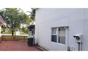 12134 NW 35th St, Sunrise, FL 33323, Sold 06/23/22