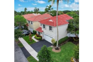 881 Garnet Cir, Weston, FL 33326, Sold 08/23/22