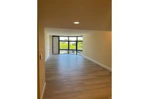 20100 W Country Club Dr APT 302, Aventura, FL 33180, Sold 05/20/22