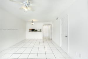 3199 Foxcroft Rd APT 304, Miramar, FL 33025, Sold 06/22/22