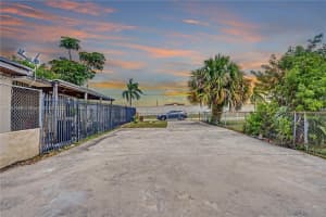 21445 NW 39th Ave, Miami Gardens, FL 33055, Sold 05/26/22