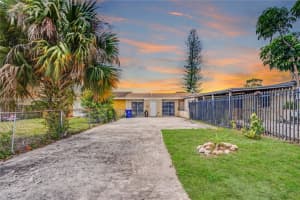 21445 NW 39th Ave, Miami Gardens, FL 33055, Sold 05/26/22