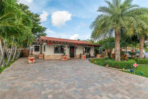 9413 NW 72nd Ct, Tamarac, FL 33321, Sold 05/27/22