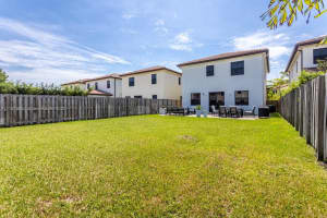 10045 NW 86th Terrace, Doral, FL 33178, Sold 05/20/22