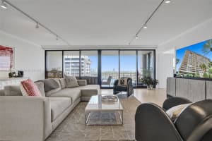 3 Grove Isle Dr C1606, Miami, FL 33133, Sold 05/27/22