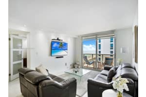 6039 Collins Ave APT 1624, Miami Beach, FL 33140, Sold 06/17/22