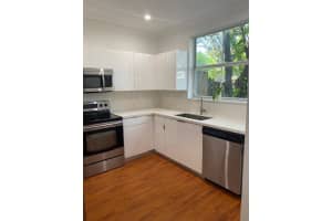 194 Riverwalk Cir, Sunrise, FL 33326, Sold 05/16/22
