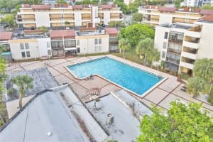 8870 Fontainebleau Blvd APT 206, Miami, FL 33172, Sold 05/10/22