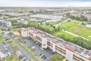 8870 Fontainebleau Blvd APT 206, Miami, FL 33172, Sold 05/10/22