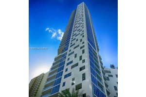 Brickell House, 1300 Brickell Bay Dr #2109, Miami, FL 33131, Sold 06/03/22